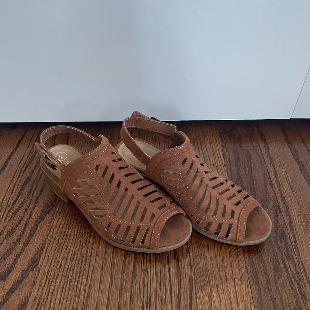 Cat & Jack faux suede sandals size 2